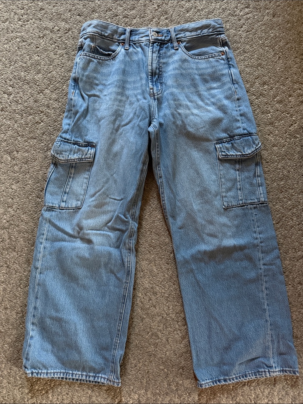 Old Navy Sky-Hi Wide Leg Cargo  Medium Wash Blue Denim Jeans